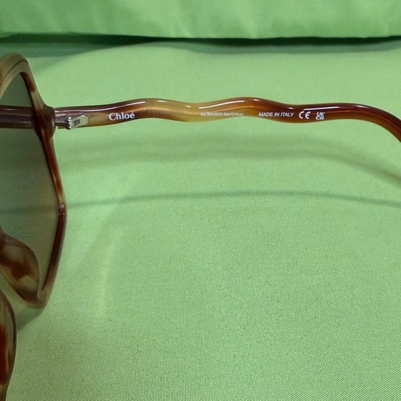 Chloé Brown Tortoiseshell Square Oversized Sunglasses - Picture 3 of 5